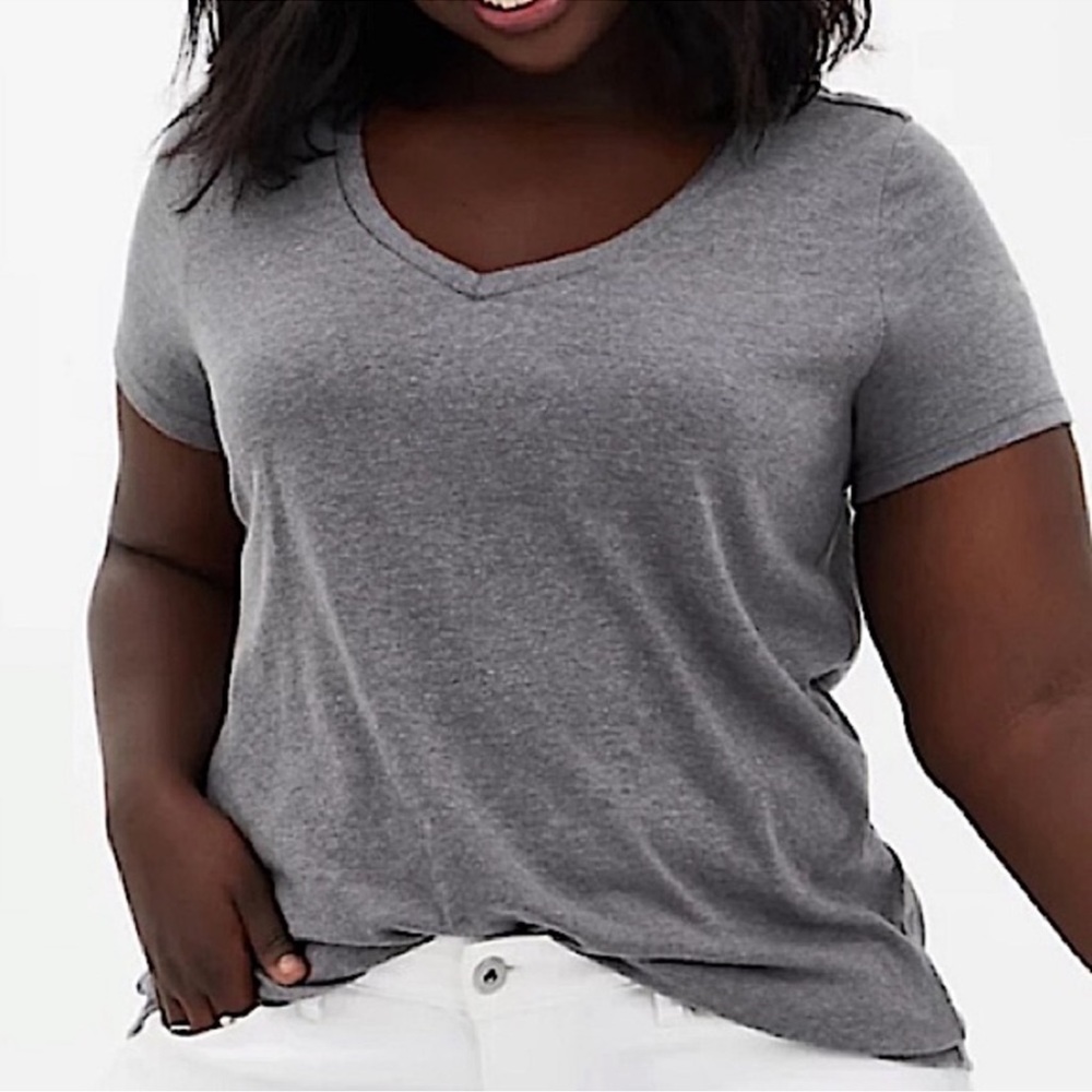 Torrid grey classic fit v neck t shirt plus size 3X